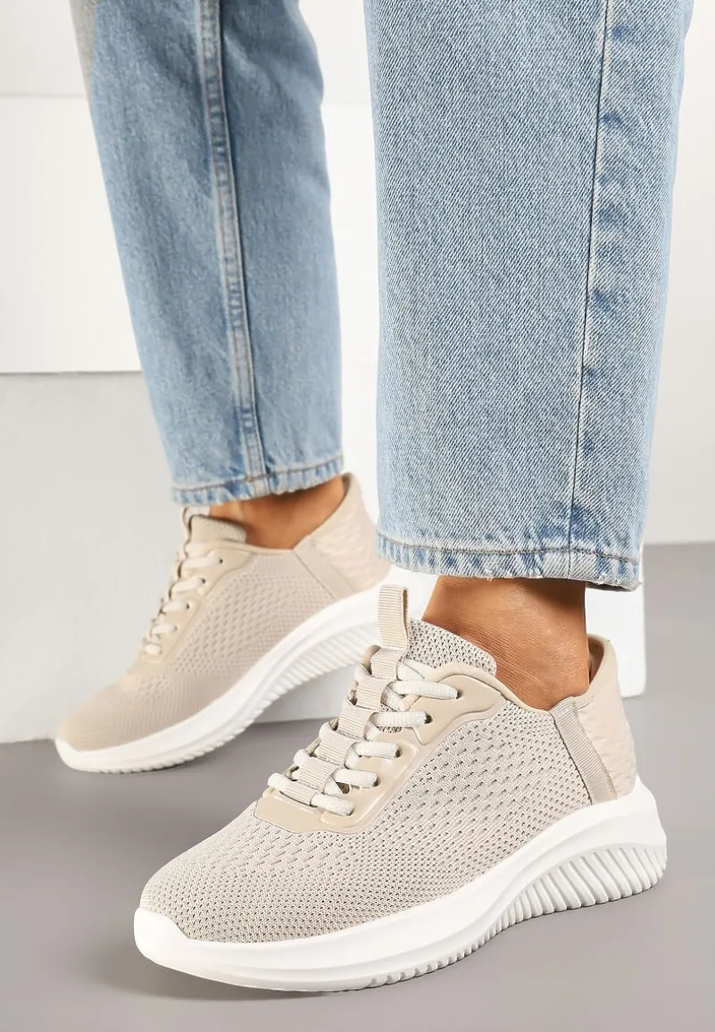 Beżowe Buty Sportowe Sneakersy z Siateczki na Podeszwie z Tłoczeniami Kortebia