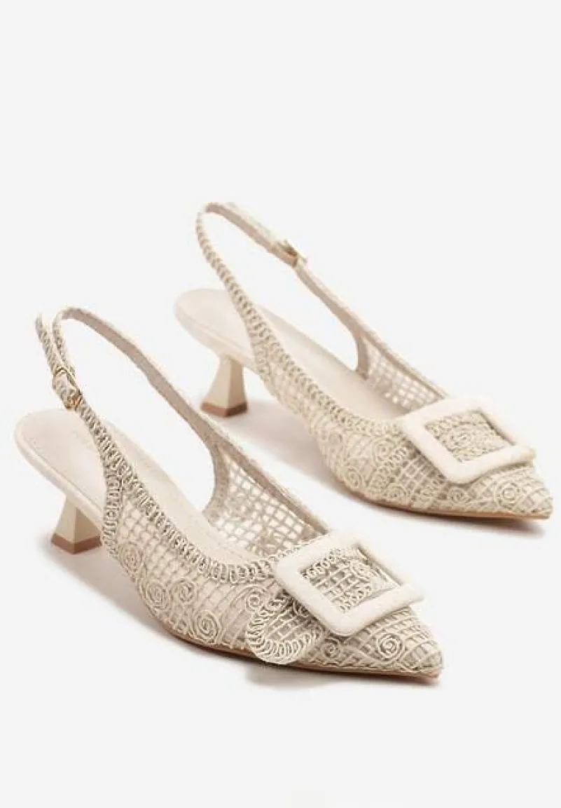 Beżowe Sandały na Kaczuszce Typu Slingback Ozdobione Plecionką i Klamrą Elivrella