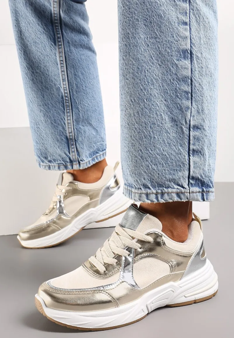 Beżowo-Złote Sznurowane Sneakersy Ozdobione Metaliczną Wstawką Kizria