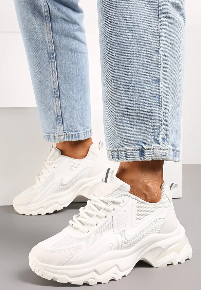 Białe Klasyczne Sneakersy Sznurowane na Niskiej Platformie Lenivia