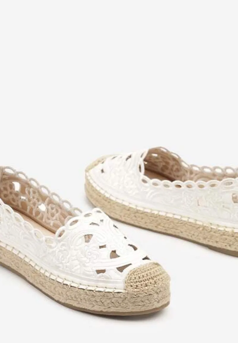Białe Płaskie Espadryle z Ażurową Cholewką Elearwen