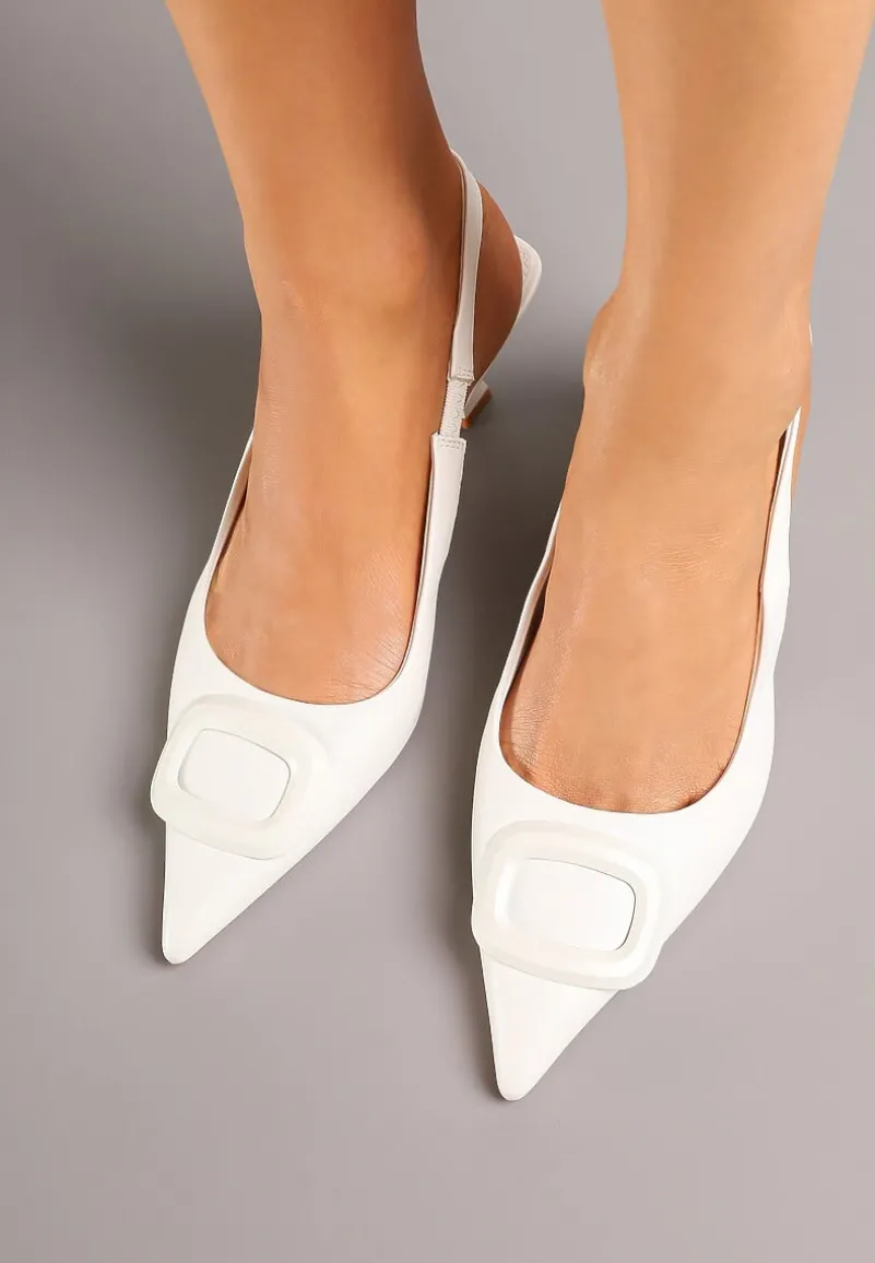 Białe Sandały na Szpilce Kaczuszce Slingback z Geometryczną Aplikacją Melanoriel