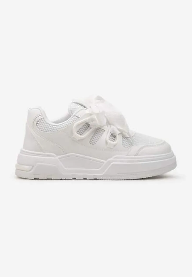 Białe Sneakersy na Grubej Podeszwie z Ozdobnymi Sznurówkami Zeldema