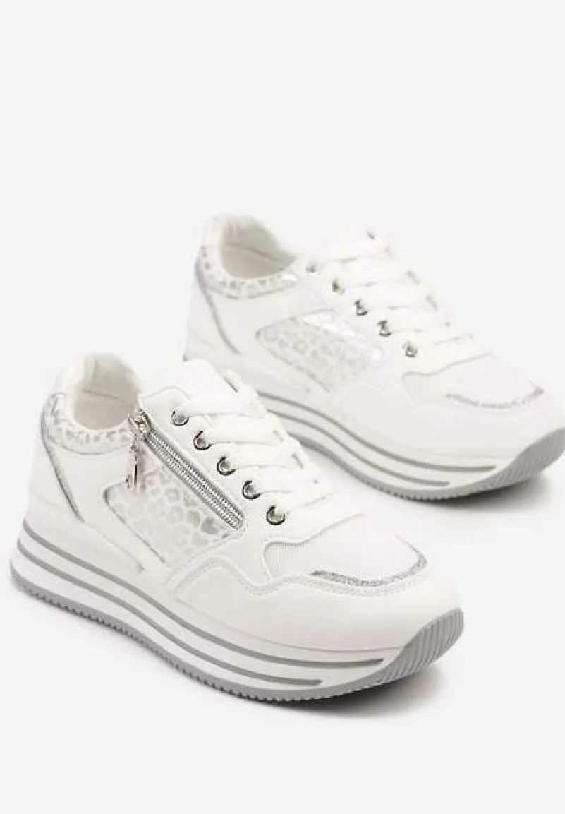 Białe Sneakersy na Platformie Ozdobione Suwakiem i Paskami Korirae
