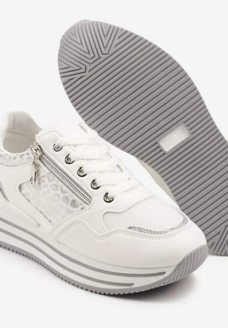 Białe Sneakersy na Platformie Ozdobione Suwakiem i Paskami Korirae