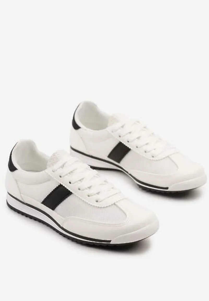 Białe Sneakersy Ozdobione Paskiem Cleova