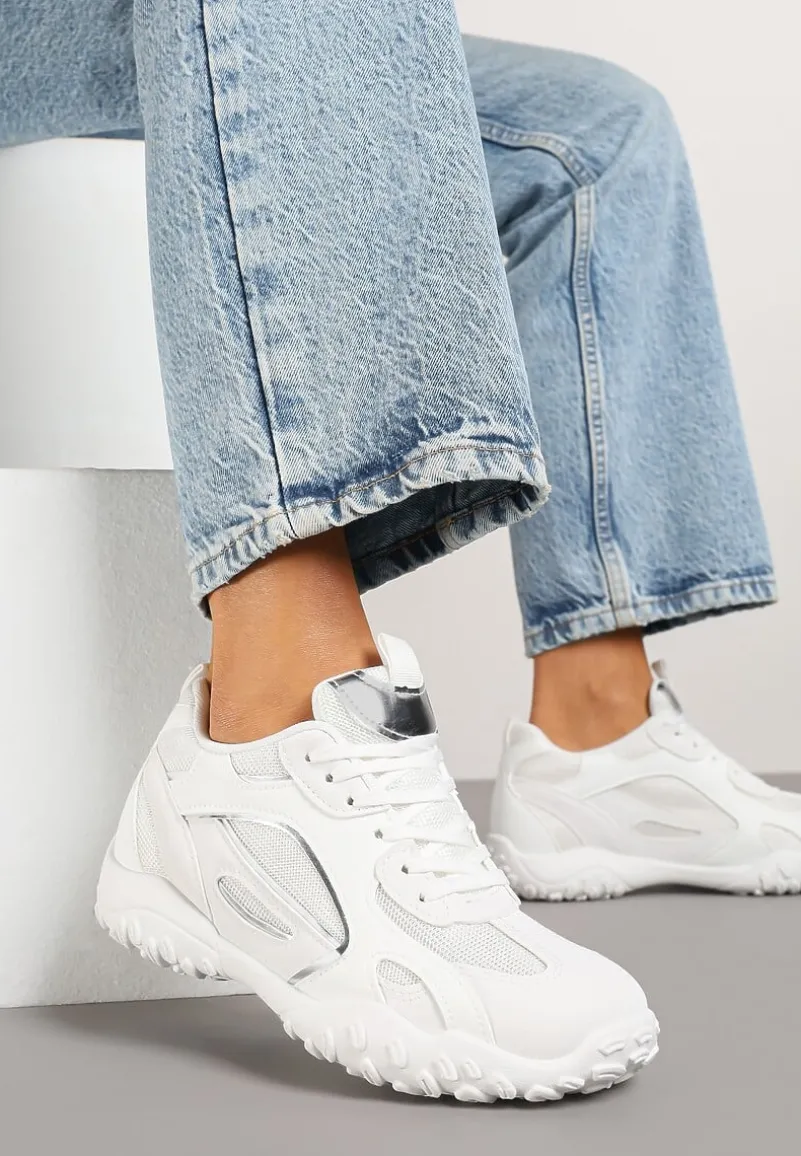 Białe Sneakersy Ozdobione Tłoczoną Cholewką Pillitha