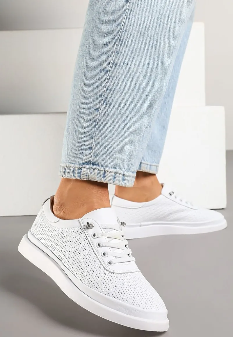 Białe Sneakersy Skórzane z Perforacją i Ozdobą Neorielina