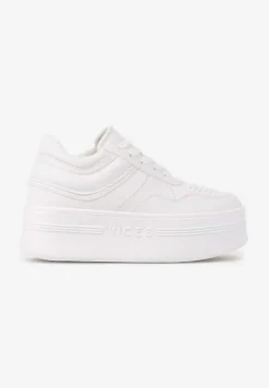 Białe Sneakersy Vices na Platformie z Tłoczonym Napisem ze Sznurowaniem Eanneth