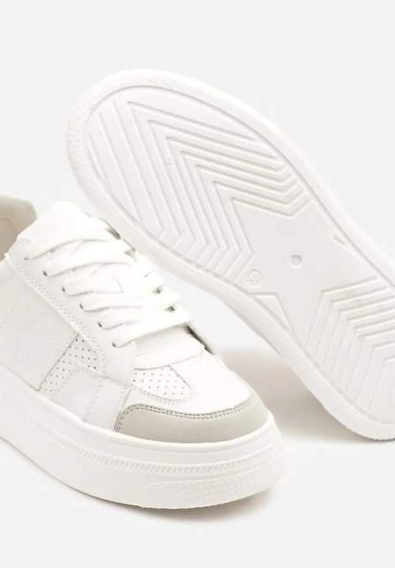 Białe Sneakersy Vices na Platformie z Gwiazdką Fenarra