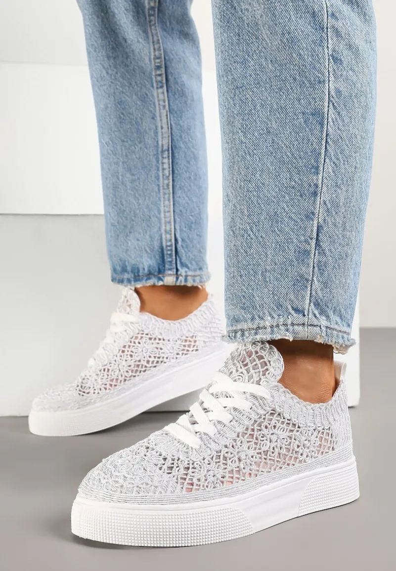 Białe Sneakersy z Ażurowej Koronki na Grubej Podeszwie Nanessia