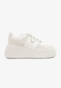 Białe Sznurowane Sneakersy Vices Tłoczonej Platformie Ozdobione Trójkątem Raviri