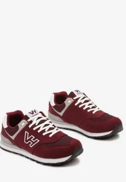 Bordowe Buty Sportowe z Imitacji Zamszu z Naszywką Lysadna