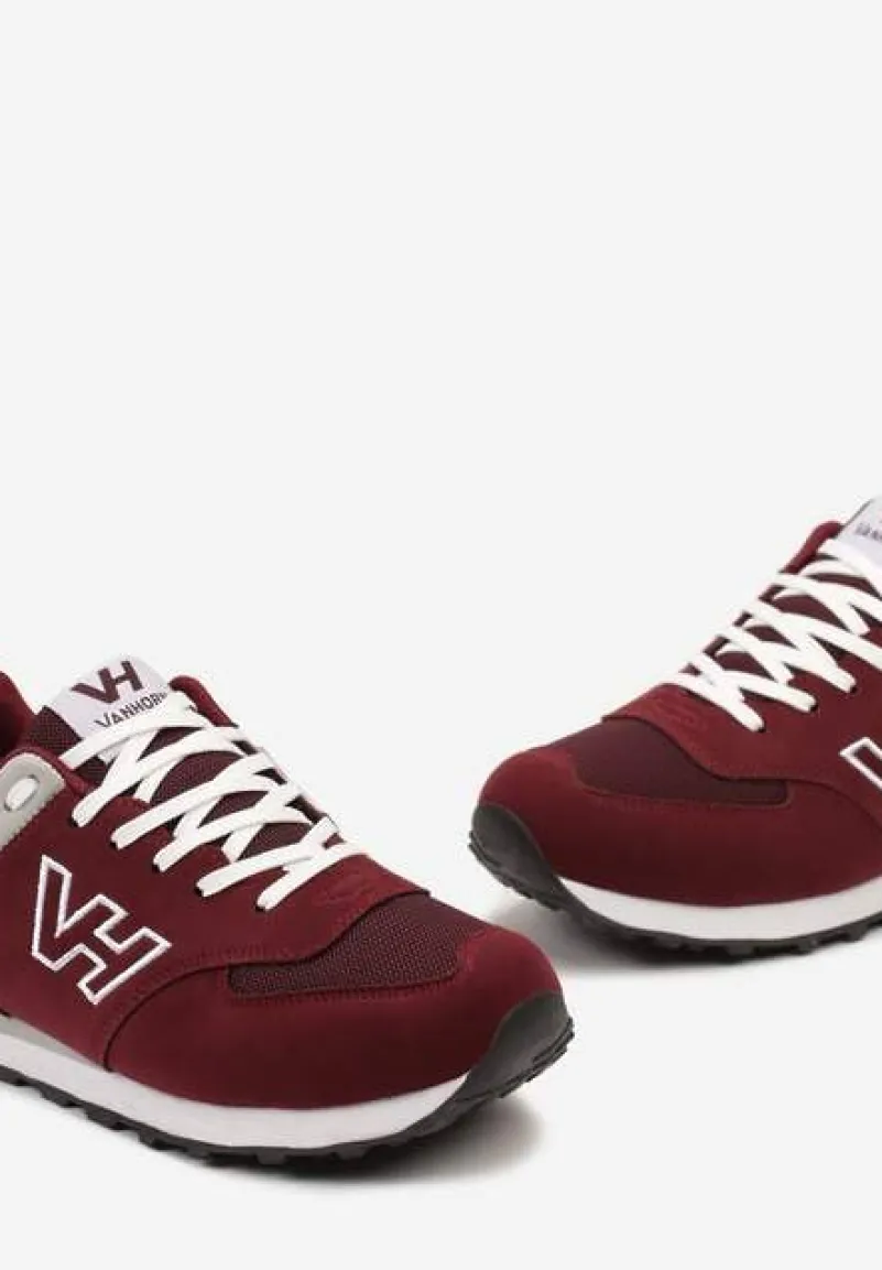 Bordowe Buty Sportowe z Imitacji Zamszu z Naszywką Lysadna