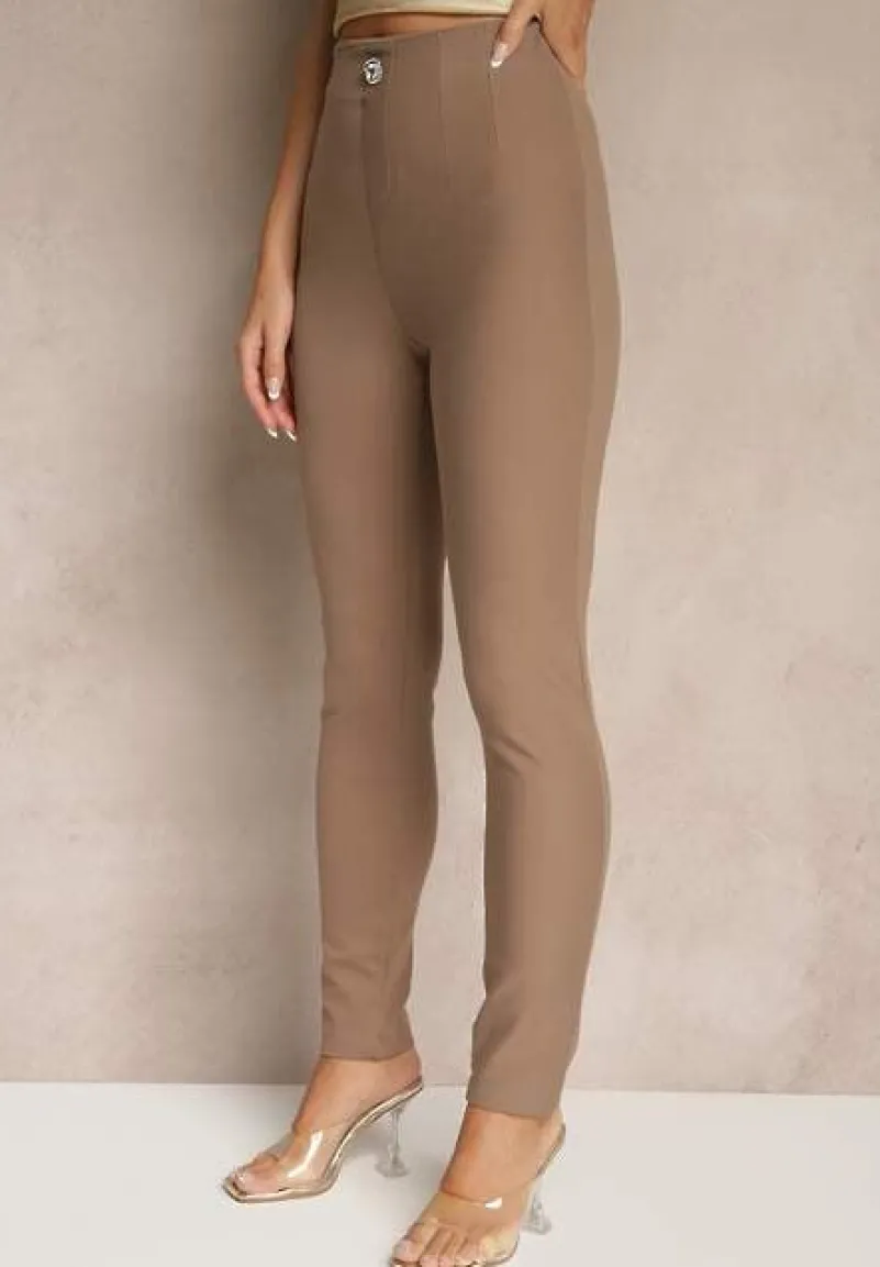 Ciemnobeżowe Legginsy High Waist z Wiskozą z Cyrkoniowym Guzikiem Naliselle