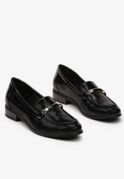 Czarne Lakierowane Mokasyny w Stylu Loafersów z Klamrą i Wkładką ze Skóry Naturalnej Seith