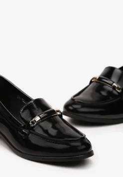 Czarne Lakierowane Mokasyny w Stylu Loafersów z Klamrą i Wkładką ze Skóry Naturalnej Seith
