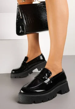 Czarne Lakierowane Mokasyny w Stylu Chunky Vortirra