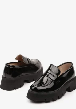 Czarne Lakierowane Mokasyny w Stylu Chunky Vortirra