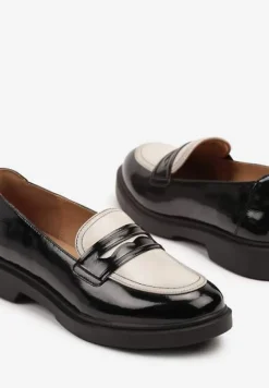 Czarne Mokasyny Lakierowane Loafersy ze Skórzaną Wkładką Reilira