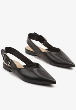 Czarne Sandały Typu Slingback Ozdobione Klamrą Banelias