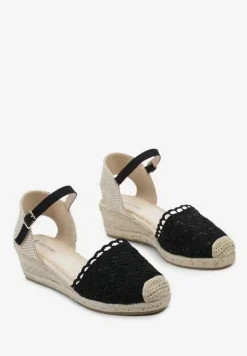 Czarne Sandały w Stylu Espadryli na Koturnie z Plecionką i Ażurowym Noskiem Bellisae