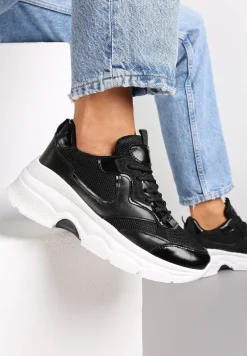 Czarne Sneakersy na Grubej Podeszwie ze Wstawkami z Perforacją Lanya