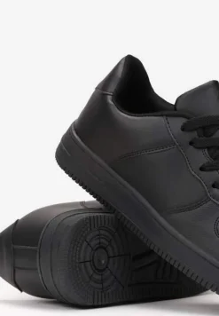 Czarne Sneakersy na Grubej Podeszwie z Przeszyciami Vinali
