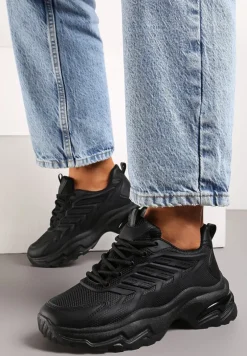 Czarne Sneakersy na Niskiej Platformie z Ozdobnymi Wstawkami na Cholewce Amrogia