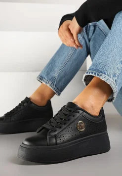 Czarne Sneakersy na Platformie z Ażurowym Zdobieniem i Aplikacją Dalirnna