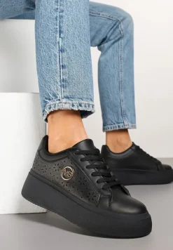 Czarne Sneakersy na Platformie z Ażurowym Zdobieniem i Aplikacją Dalirnna
