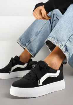 Czarne Sneakersy na Platformie z Geometrycznym Wzorem Kornelna