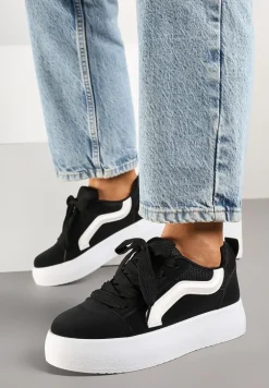 Czarne Sneakersy na Platformie z Geometrycznym Wzorem Kornelna