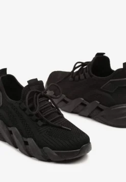 Czarne Sneakersy na Tłoczonej Platformie Tatilora