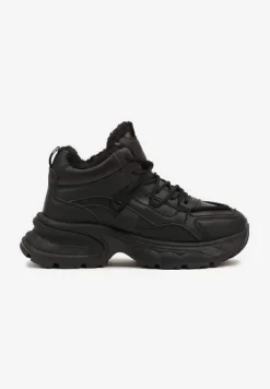 Czarne Sneakersy na Tłoczonej Podeszwie Ocieplone Futerkiem Miaola