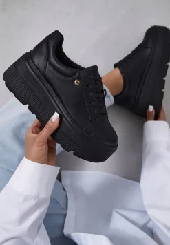 Czarne Sneakersy Vices na Grubej Podeszwie Tuliri