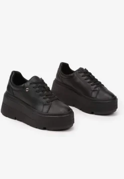 Czarne Sneakersy Vices na Grubej Podeszwie Tuliri