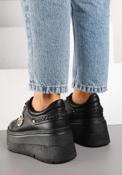 Czarne Sneakersy Vices na Platformie Ozdobione Metaliczną Aplikacją Tatellia