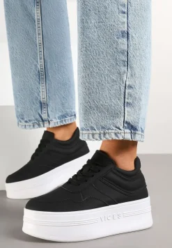 Czarne Sneakersy Vices na Platformie z Tłoczonym Napisem ze Sznurowaniem Eanneth