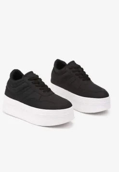 Czarne Sneakersy Vices na Platformie z Tłoczonym Napisem ze Sznurowaniem Eanneth