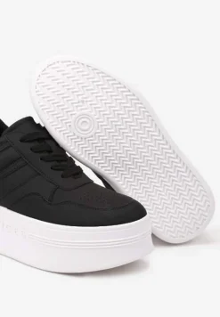 Czarne Sneakersy Vices na Platformie z Tłoczonym Napisem ze Sznurowaniem Eanneth