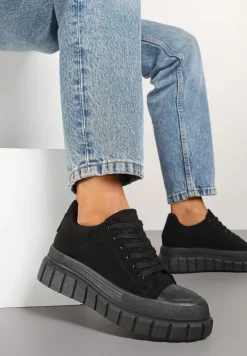 Czarne Sneakersy Vices na Platformie z Tłoczeniem Ozdobione Perforacją Leaniael
