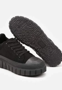 Czarne Sneakersy Vices na Platformie z Tłoczeniem Ozdobione Perforacją Leaniael