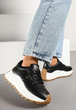 Czarne Sneakersy Vices na Platformie Ozdobione Metaliczną Aplikacją Nelviera