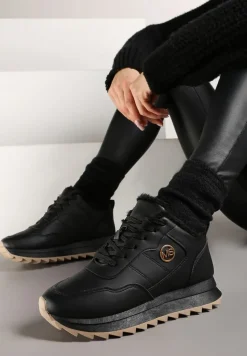 Czarne Sneakersy Zdobione Metalową Aplikacją Ocieplane Futerkiem Fintoria