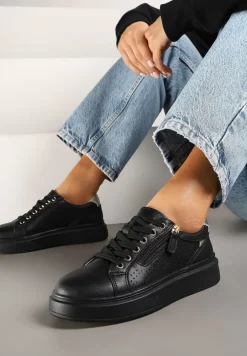 Czarne Sneakersy ze Skóry Naturalnej ze Skórzaną Wkładką i Perforacją Falothra