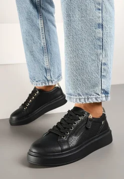 Czarne Sneakersy ze Skóry Naturalnej ze Skórzaną Wkładką i Perforacją Falothra