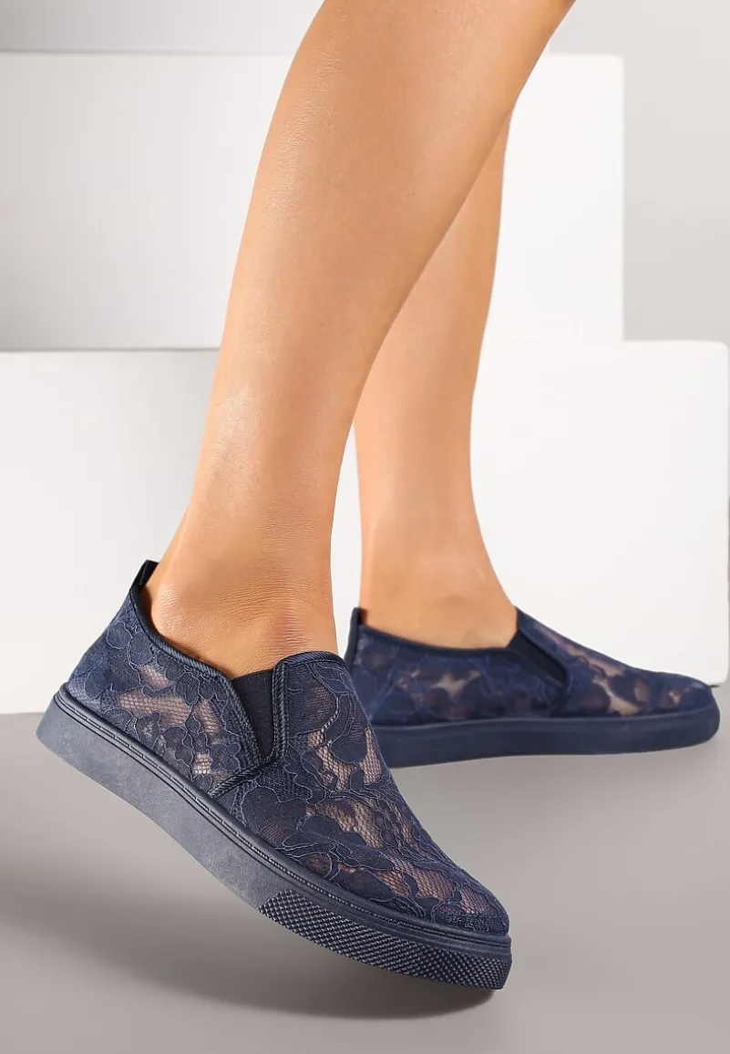 Granatowe Tenisówki z Koronkową Cholewką Fenvalia