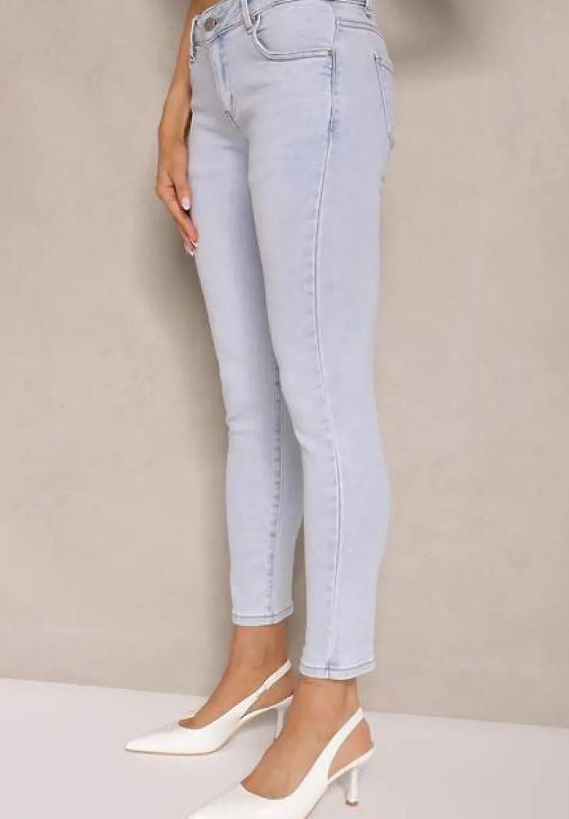 Jasnoniebieskie Jeansy o Kroju Skinny Low Waist Kolanilia