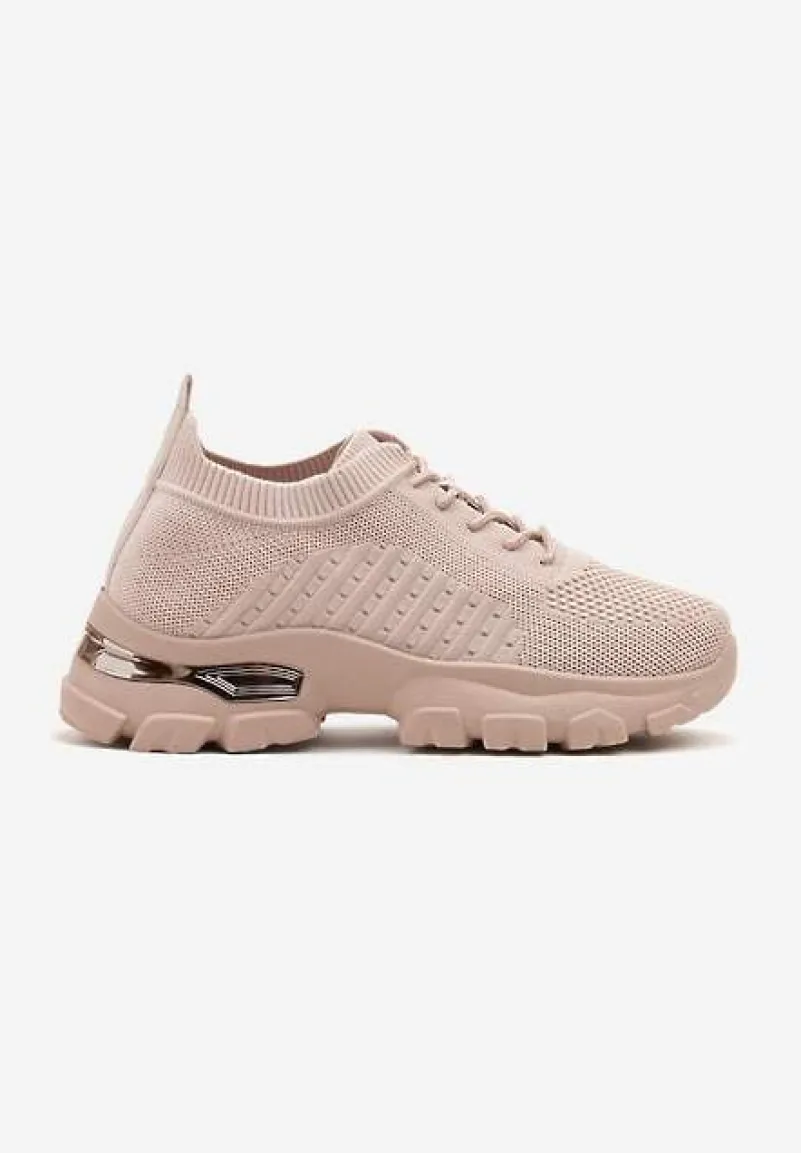 Różowe Buty Sportowe Sneakersy z Siateczki na Tłoczonej Podeszwie Zdobionej Aplikacją Neltewia